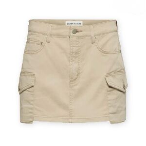 ⭐️ Aritzia Denim Forum The '90s Cargo Mini Denim Skirt - Under Pressure